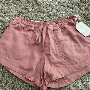 Linen shorts